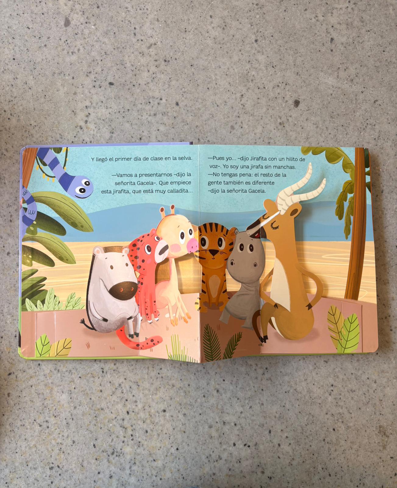 Libro de la colección abrazos con pop-up