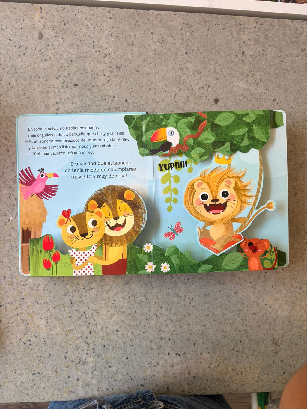 Libro de la colección abrazos con pop-up