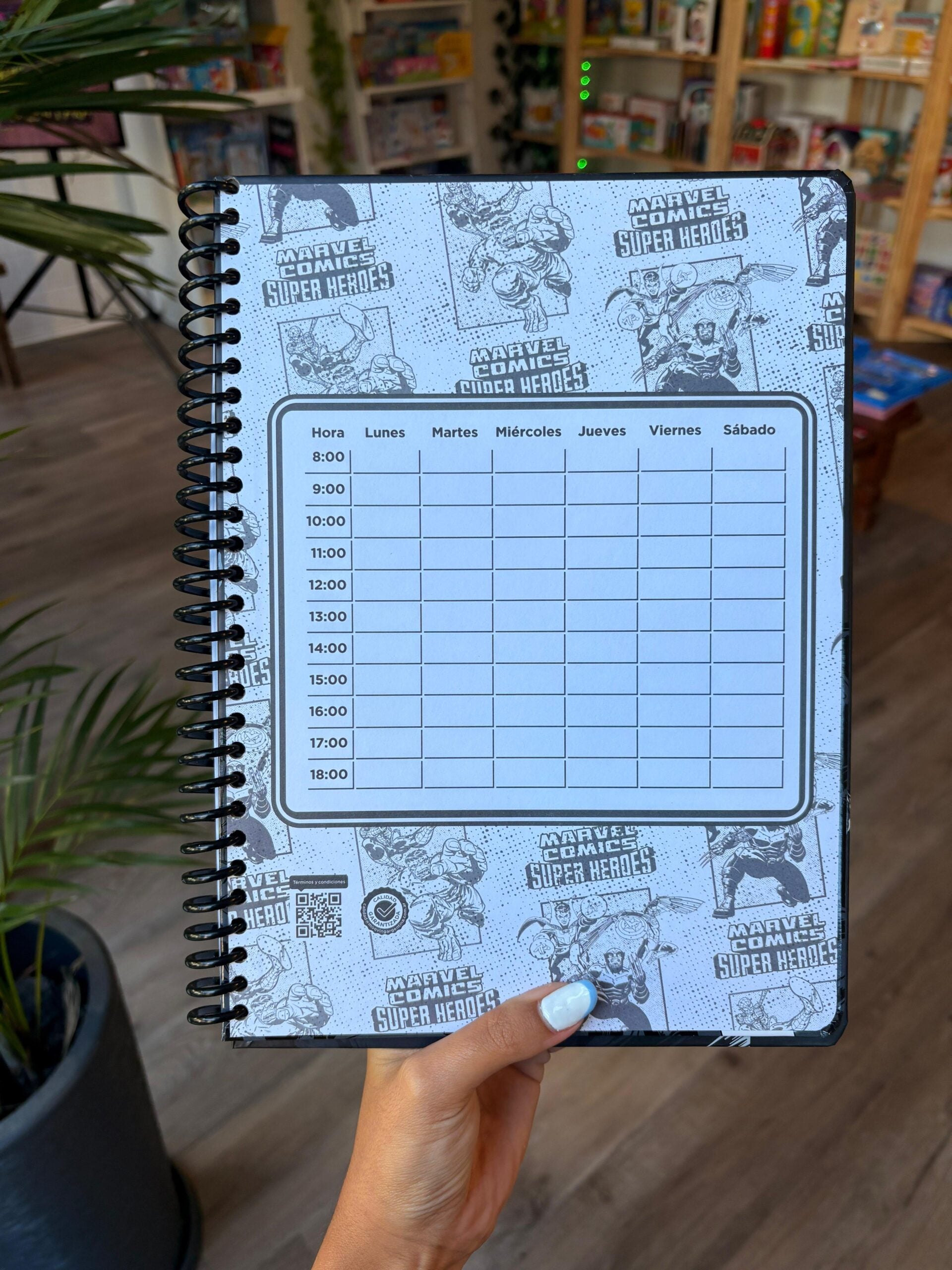 Cuadernola Marvel Roja image 2