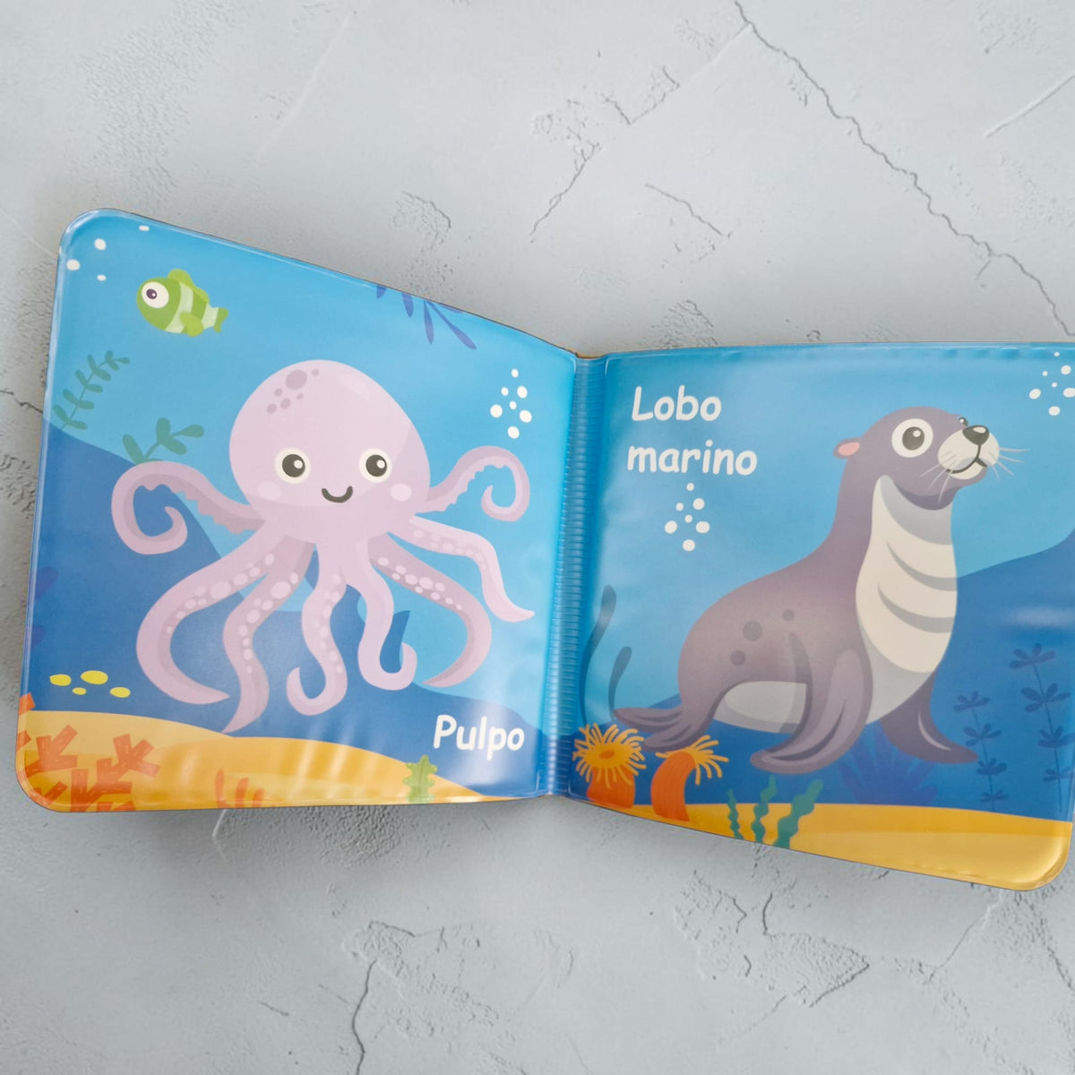 Libro de Baño con Muñequitos